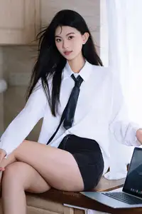 Dan Dan's Captivating Charm: YiTuYu Vol. 8582 Unveils Her Natural Beauty-0