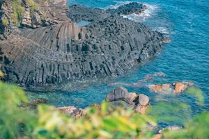 Explore Ganh Da Dia Dak Lak: Stunning Photo Spot with Rocky Cliffs and Crystal Clear Blue Sea-8