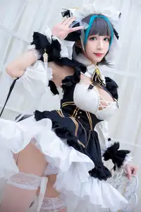 Coser Tomoyo-chan as Azur Lane's Cheshire: Captivating charm and sweet allure.-14