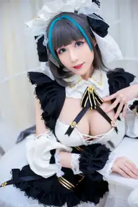 Coser Tomoyo-chan as Azur Lane's Cheshire: Captivating charm and sweet allure.-16