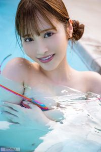 JP Ono Rikka: Embracing Refreshing Waters in Graphis Gals Sweaty Vol.3-5