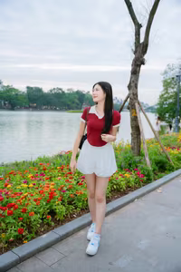 VGU No.42: Discover the Elegant Beauty of a Vietnamese Girl by a Vibrant Flower Lake-6