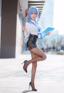 Coser Xian Nu Yue: Ganyu Genshin Impact Cosplay - Alluring Beauty in Unique Attire-4
