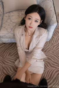 Tang An Qi: Elegant Allure in Modern Business Attire | XiuRen No.10384-0