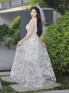 Li Shuang Er No.10661: Ethereal Beauty in a Sexy White Gown-15