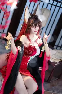 Coser Hua Xi Honoka as Honkai Star Rail's Enigmatic Forgotten Returner: Dive into Mystical Beauty!-1