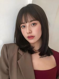 French Bangs Hairstyle Flaw Concealing Enhances Beautiful Girls Elegant Charm-18