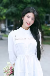 VGU No.58: Elegant Beauty of a Vietnamese Girl: Gentle, Pristine Smile in Sunlight.-0
