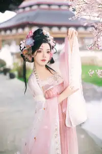 Discover Qi Qi's Ethereal Beauty: Hanfu under Cherry Blossoms. YiTuYu Art Language Vol.8650 Collection.-13