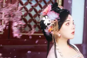 Discover Qi Qi's Ethereal Beauty: Hanfu under Cherry Blossoms. YiTuYu Art Language Vol.8650 Collection.-6