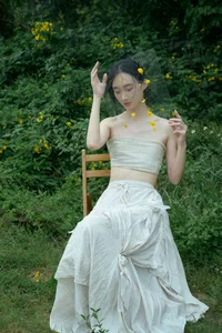 Elegant Art Photography Vol.9121 Featuring A Ji Yuan Zi: A Stunning Portrait Collection Amidst Blooming Yellow and Green Locust Flowers-0