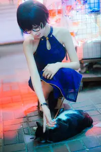 Coser Ely_eee as Reiko Kujirai B: Elegant Night Street Vibe with a Feline Friend-18