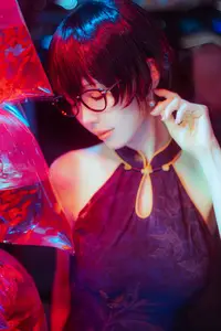 Coser Ely_eee as Reiko Kujirai B: Elegant Night Street Vibe with a Feline Friend-10