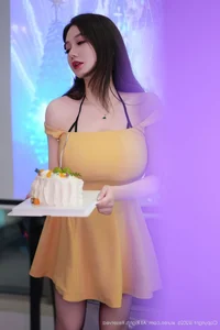 Elegant Fashion Portraiture of Li Yan Xi in XiuRen No.10897: A Stunning Collection of High-End Glamour and Style Inspiration-5