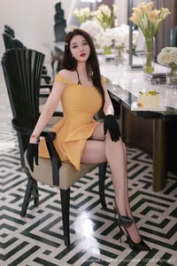 Elegant Fashion Portraiture of Li Yan Xi in XiuRen No.10897: A Stunning Collection of High-End Glamour and Style Inspiration-6