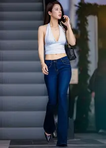 Trinh My Duyen shines with elegant style, captivating aura.-1