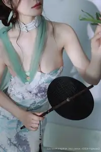 XiuRen No.10694 A Yi Sha: Captivating Oriental Elegance in a Stunning Dress-27