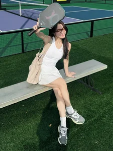 Stunning Beauty Transformation of Da Nang Influencer Nhat Le: Latest Trendy Looks and Modern Fashion Inspiration-4