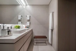 Modern Transformation of a 1960s São Paulo Villa: Blending Original Structure with Contemporary Brazilian Wood Design for Cozy Open Living-12