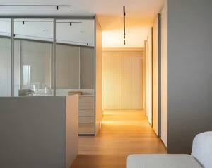 Modern Transformation of a 1960s São Paulo Villa: Blending Original Structure with Contemporary Brazilian Wood Design for Cozy Open Living-26