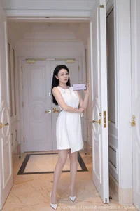 Capturing Elegance: An Ran’s Dreamy Coastal Escape to Zhuhai in XiuRen Series No. 10829-17