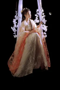 Ethereal Garden Portrait Photography: Art Language Vol.9116 Featuring Model Zhi on a Floral Swing – Aesthetic Outdoor Photoshoot Inspiration-2