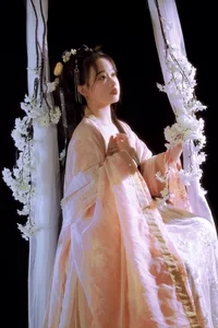 Ethereal Garden Portrait Photography: Art Language Vol.9116 Featuring Model Zhi on a Floral Swing – Aesthetic Outdoor Photoshoot Inspiration-5