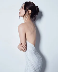 Karen Nguyen's radiant beauty and elevated visual in her latest appearance-11