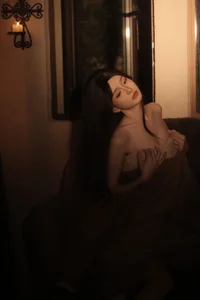 Elegant Portrait Photography: YiTuYu Art Language Vol.9166 Featuring Model Maoqi - Aesthetic Twilight Series for Digital Creators and Art Lovers-9