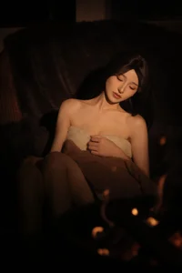 Elegant Portrait Photography: YiTuYu Art Language Vol.9166 Featuring Model Maoqi - Aesthetic Twilight Series for Digital Creators and Art Lovers-11