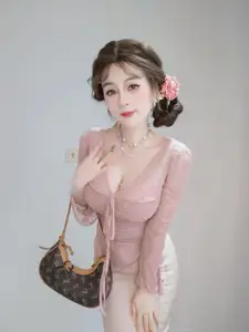Coser Bai Yin 81 Part02: Captivating Beauty in Flowing Pink Attire-3