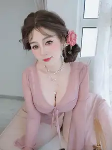 Coser Bai Yin 81 Part02: Captivating Beauty in Flowing Pink Attire-0