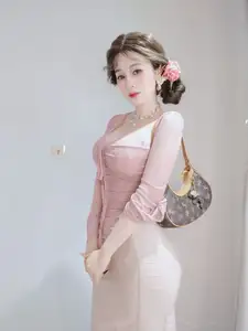 Coser Bai Yin 81 Part02: Captivating Beauty in Flowing Pink Attire-6