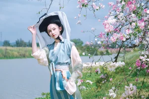 Elegant Portrait Photography: Xiao Lin in YiTuYu Art Language Vol.9341 – Stunning Fashion and Lifestyle Visuals-9