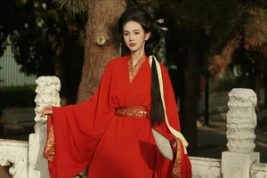 Mai Davika's Enchanting Transformation into an Ancient Fairy-3