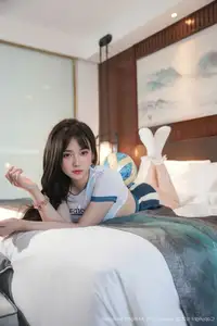 Ruan Qing No.10606: Captivating Football Muse Showcases Dynamic Charm in Sporty Uniform-16