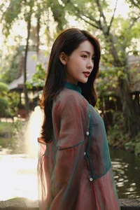 Timeless Elegance: Traditional Vietnamese Beauty-6