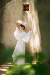 The Elegant Beauty of Vietnamese Women in Traditional Attire, A Symbol of Enduring Culture-9
