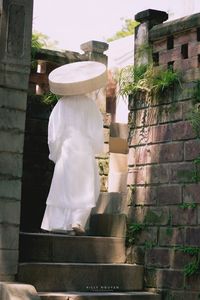 The Elegant Beauty of Vietnamese Women in Traditional Attire, A Symbol of Enduring Culture-10