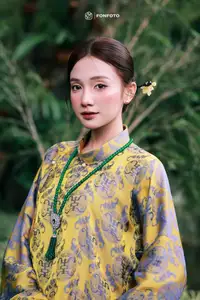 VGU No.183: Admire the Elegant Beauty of Vietnamese Women in Ao Dai and Conical Hat Amidst Nature-1