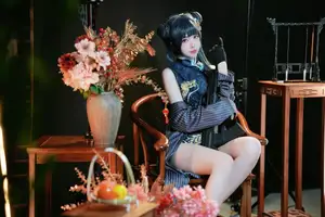 Coser Miyamoto Sakura as Ryuuka Hisaki (Blue Archive): Alluring Warrior Beauty 8059691834-29