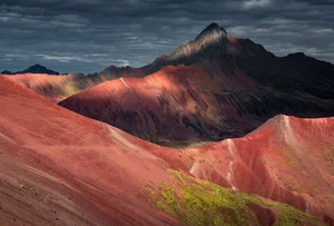 Breathtaking Landscapes of the Andes Mountains: Exploring Peru's Rainbow Mountain, Machu Picchu, and the Cordillera Blanca's Stunning Natural Beauty-1