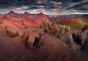 Breathtaking Landscapes of the Andes Mountains: Exploring Peru's Rainbow Mountain, Machu Picchu, and the Cordillera Blanca's Stunning Natural Beauty-6