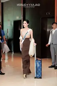 Huong Giang's Radiant Beauty & Elegant Style Captivate at Miss Universe 2025-5