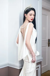 Cam Ly’s Seductive Elegance After Miss National Vietnam 2024-9