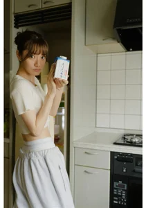 Rena Miyashita’s Timeless Elegance: Capturing the Pure Essence of Natural Beauty-17