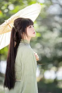 Asian Beauty: Sai Xi Xi Li Ma in Elegant Green Hanfu – YiTuYu Vol.8747 Collection-26