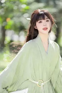 Asian Beauty: Sai Xi Xi Li Ma in Elegant Green Hanfu – YiTuYu Vol.8747 Collection-18
