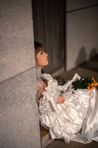 YiTuYu Vol.8790: Pao Pao Xiao Mie – Contemplative Beauty in Pristine White Dress-0