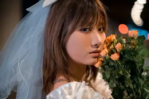 YiTuYu Vol.8790: Pao Pao Xiao Mie – Contemplative Beauty in Pristine White Dress-2